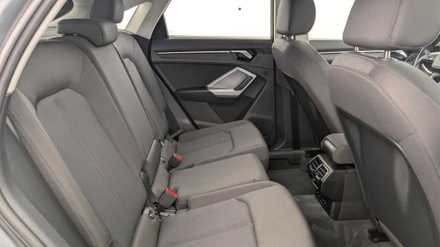 Audi Q3 35 TFSI 150 ch S tronic 7 Business line 