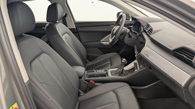 Audi Q3 35 TDI 150 ch S tronic 7 Design 