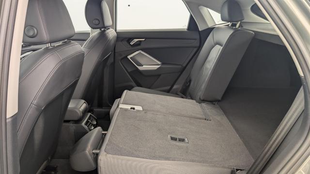 Audi Q3 35 TDI 150 ch S tronic 7 Design 