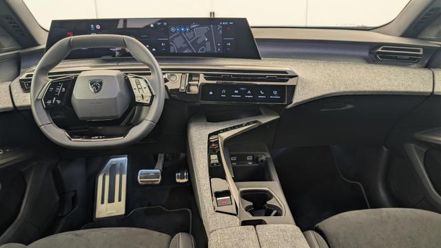 Peugeot 5008 HYBRID 145CH E-DCS6 GT 