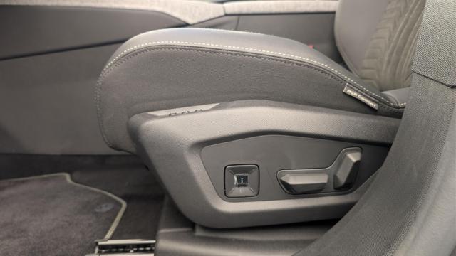 Peugeot 5008 HYBRID 145CH E-DCS6 GT 