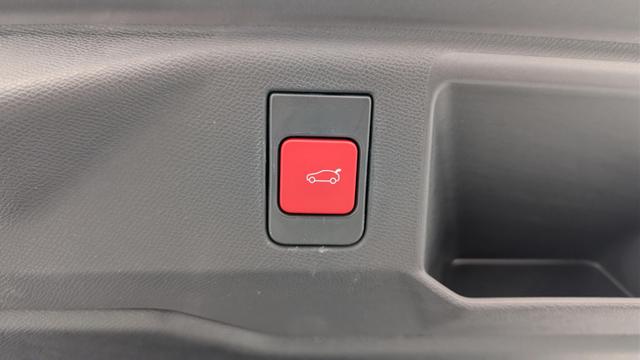 Peugeot 5008 HYBRID 145CH E-DCS6 GT 