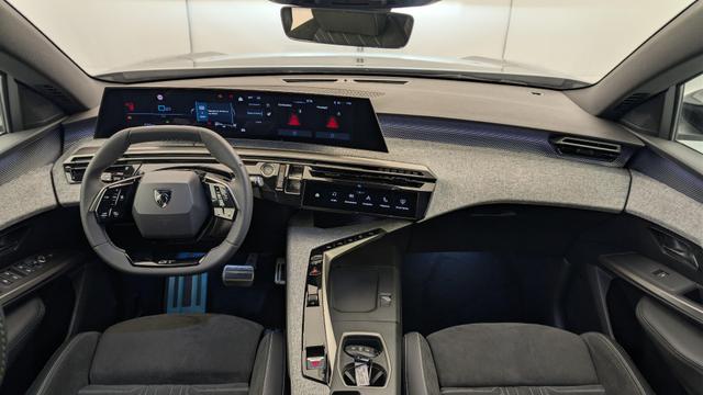 Peugeot 5008 HYBRID 145CH E-DCS6 GT 