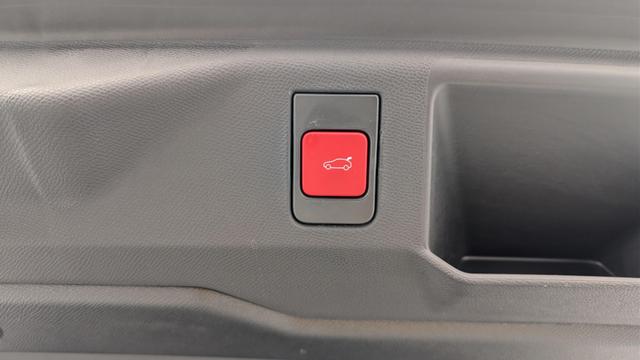 Peugeot 5008 HYBRID 145CH E-DCS6 GT 