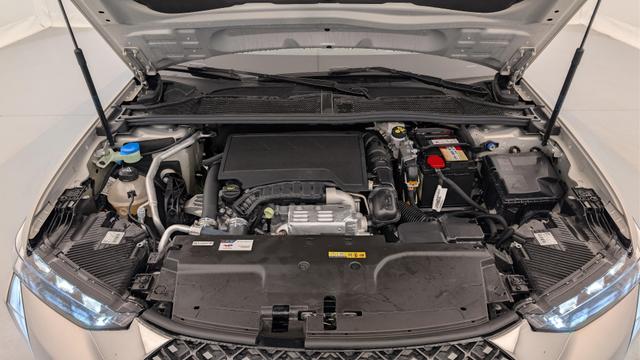 DS Automobiles 4 PureTech 130 EAT8 Rivoli 