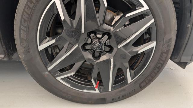 Peugeot 3008 Hybrid 145 e-DCS6 Allure 