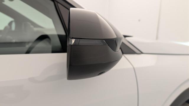 Peugeot 3008 Hybrid 145 e-DCS6 Allure 