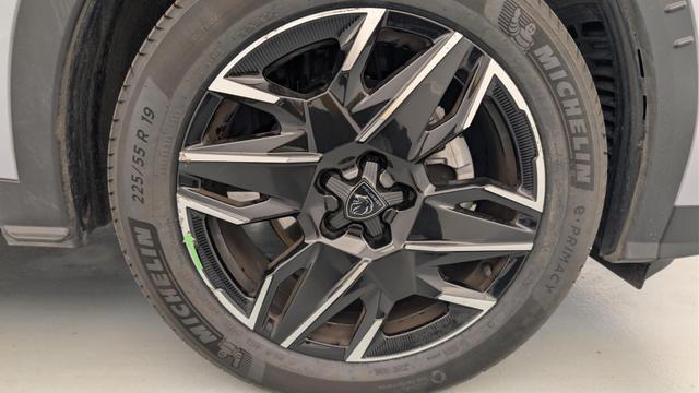 Peugeot 3008 Hybrid 145 e-DCS6 Allure 