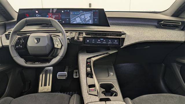 Peugeot 5008 HYBRID 145CH E-DCS6 GT 