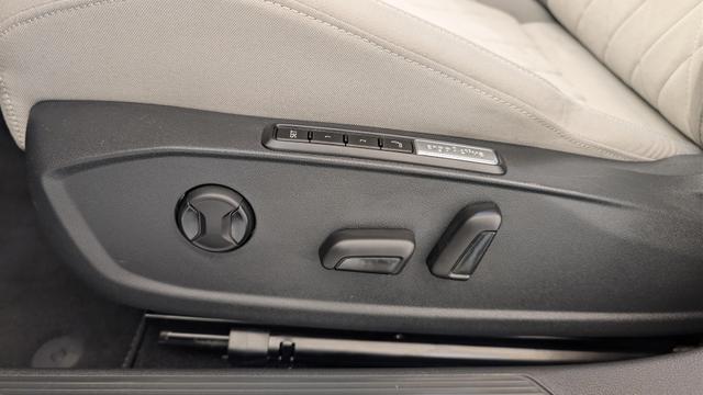 Volkswagen Golf 1.4 HYBRIDE RECHARGEABLE OPF 204 DSG STYLE 