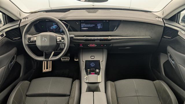 DS Automobiles 4 Hybride 145 e-DCT6 Etoile - Alcantara 