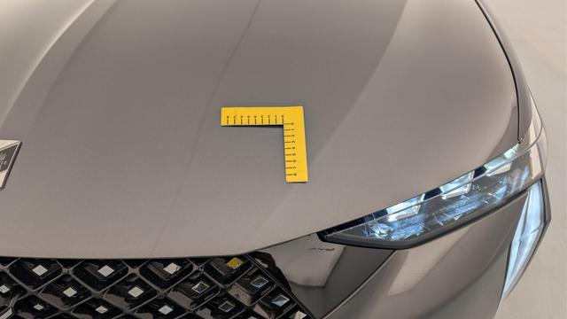 DS Automobiles 4 Hybride 145 e-DCT6 Etoile - Alcantara 