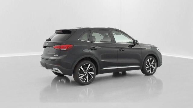MG ZS Luxury 