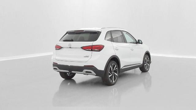 MG ZS Luxury 