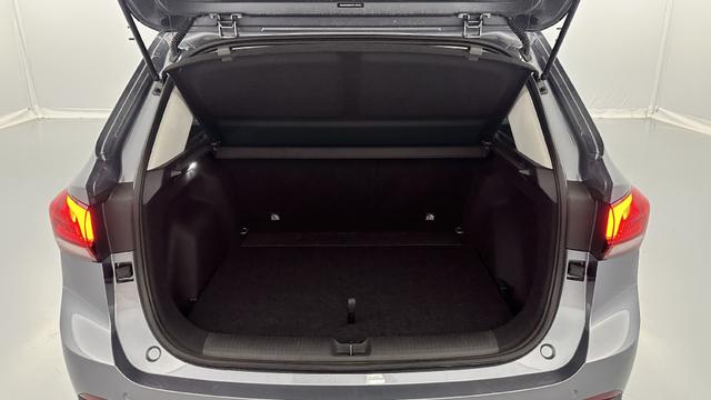 MG ZS Luxury 