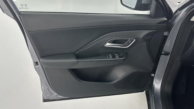 MG ZS Luxury 