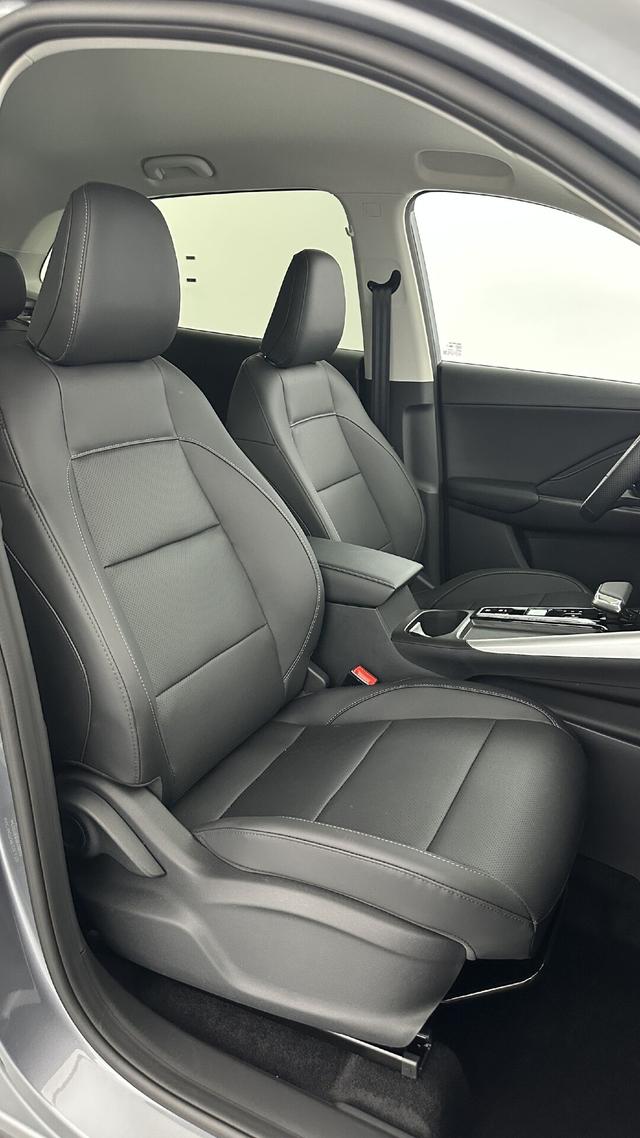 MG ZS Luxury 