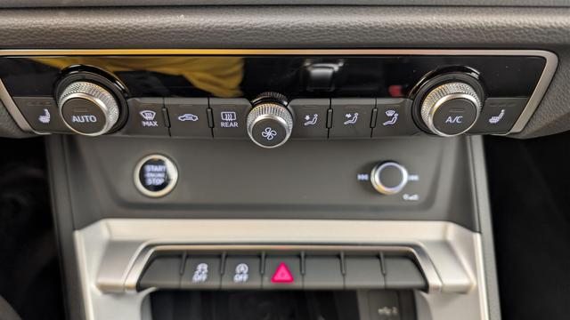 Audi Q3 35 TDI 150 ch S tronic 7 Design 