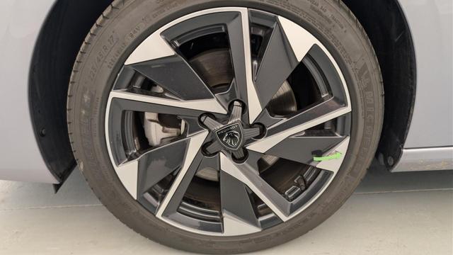 Peugeot 308 Hybrid 145 e-DCS6 Allure 