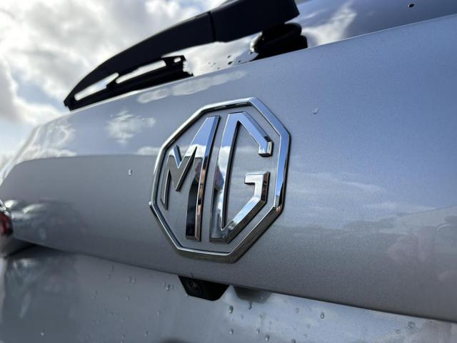 MG MG3 Luxury 3 