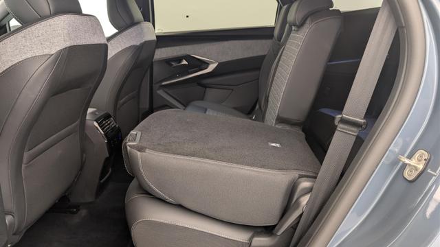 Peugeot 5008 HYBRID 145 CH E-DCS6 ALLURE 