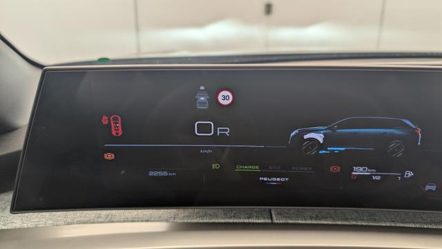 Peugeot 5008 HYBRID 145 CH E-DCS6 ALLURE 