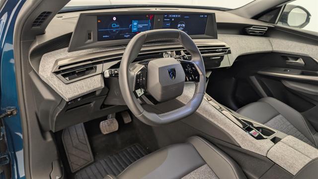 Peugeot 5008 HYBRID 145 CH E-DCS6 ALLURE 