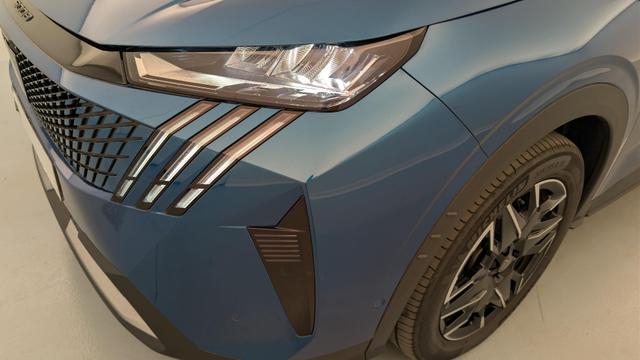 Peugeot 5008 HYBRID 145 CH E-DCS6 ALLURE 