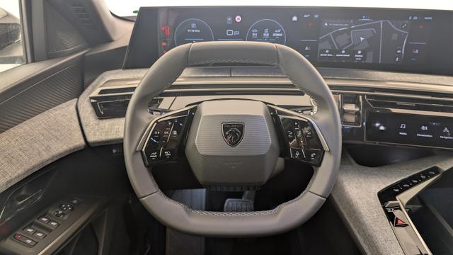 Peugeot 5008 HYBRID 145 CH E-DCS6 ALLURE 