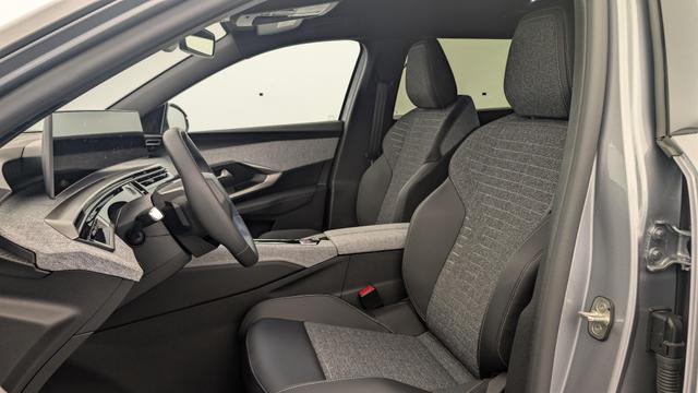 Peugeot 5008 HYBRID 145 CH E-DCS6 ALLURE 