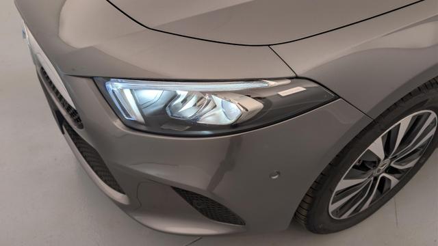 Mercedes-Benz A-Klasse 250 E 8G-DCT BUSINESS LINE A 