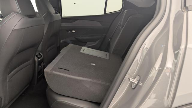 Peugeot 408 Hybrid 145 e-DCS6 Allure 