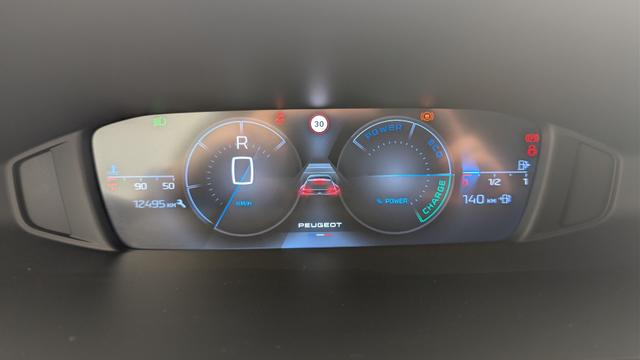 Peugeot 408 Hybrid 145 e-DCS6 Allure 