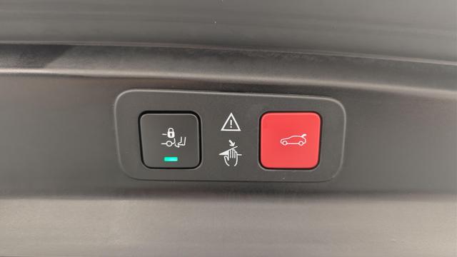 Peugeot 5008 Hybrid 136 e-DCS6 Allure Pack 