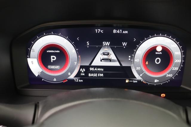 Nissan Juke N-Connecta + Winter Pack Navigation 