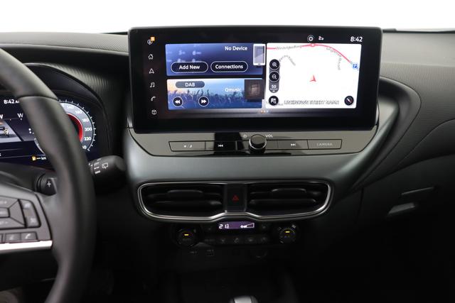 Nissan Juke N-Connecta + Winter Pack Navigation 