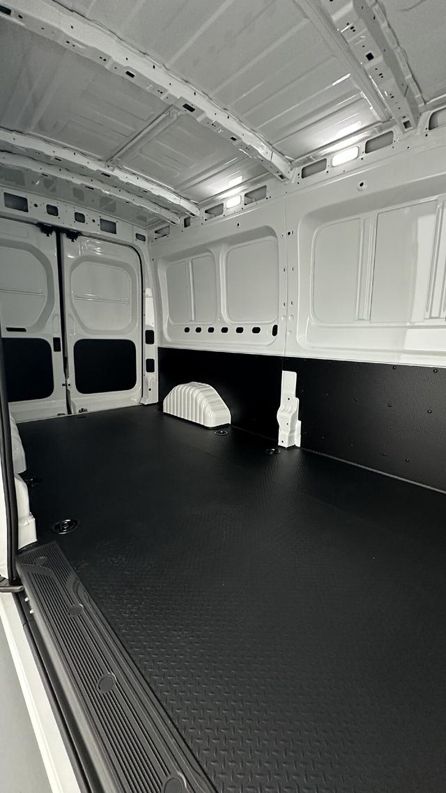 Maxus Deliver 9 Kastenwagen L3H2 