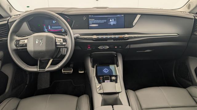 DS Automobiles 4 PureTech 130 EAT8 Rivoli 