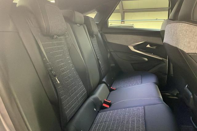 Peugeot 3008 Hybrid 145 e-DCS6 Allure 