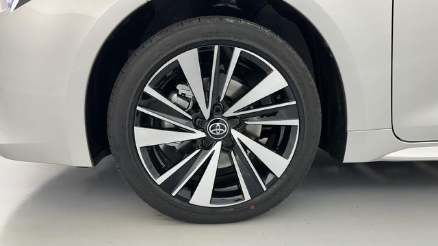 Toyota Corolla Touring Sports Design 