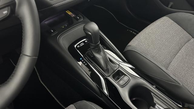 Toyota Corolla Touring Sports Design 