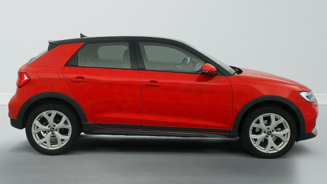 Audi A1 30 TFSI 110 ch S tronic 7 Design Luxe 
