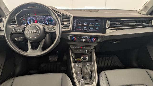 Audi A1 30 TFSI 110 ch S tronic 7 Design Luxe 