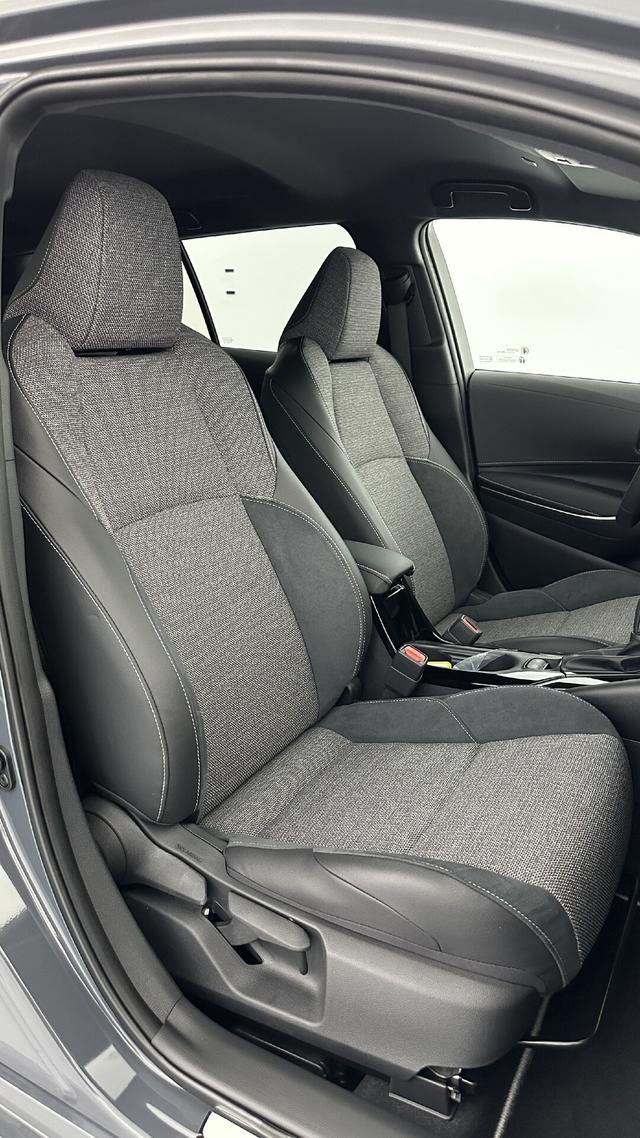 Toyota Corolla Touring Sports Design 
