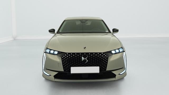 DS Automobiles 4 BlueHDi 130 EAT8 Etoile - Alcantara 