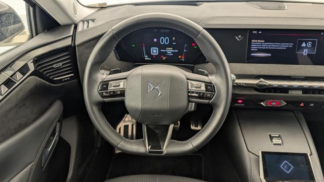 DS Automobiles 4 BlueHDi 130 EAT8 Etoile - Alcantara 
