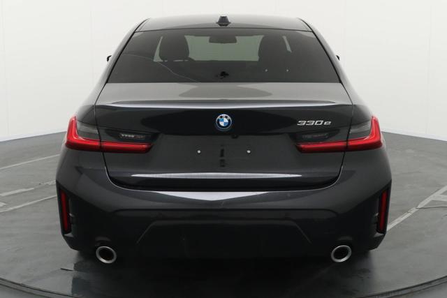 BMW 3er M Sport 330 