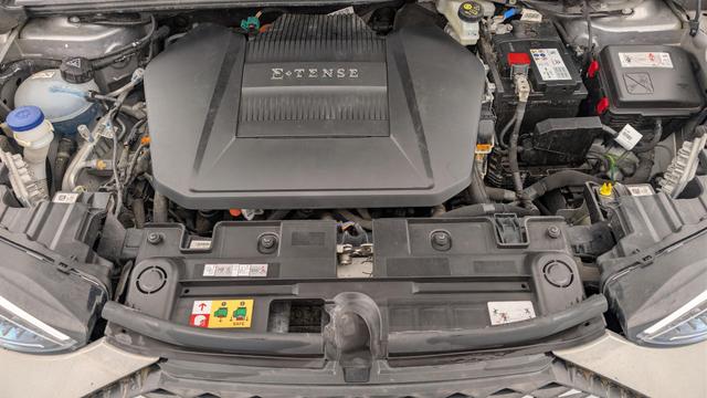 DS Automobiles 3 Crossback E-TENSE GRAND CHIC 