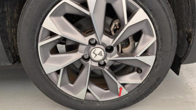 DS Automobiles 3 Crossback E-TENSE GRAND CHIC 
