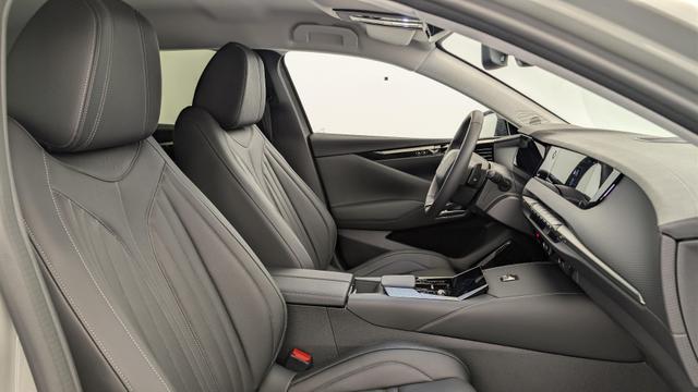 DS Automobiles 4 PureTech 130 EAT8 Rivoli 